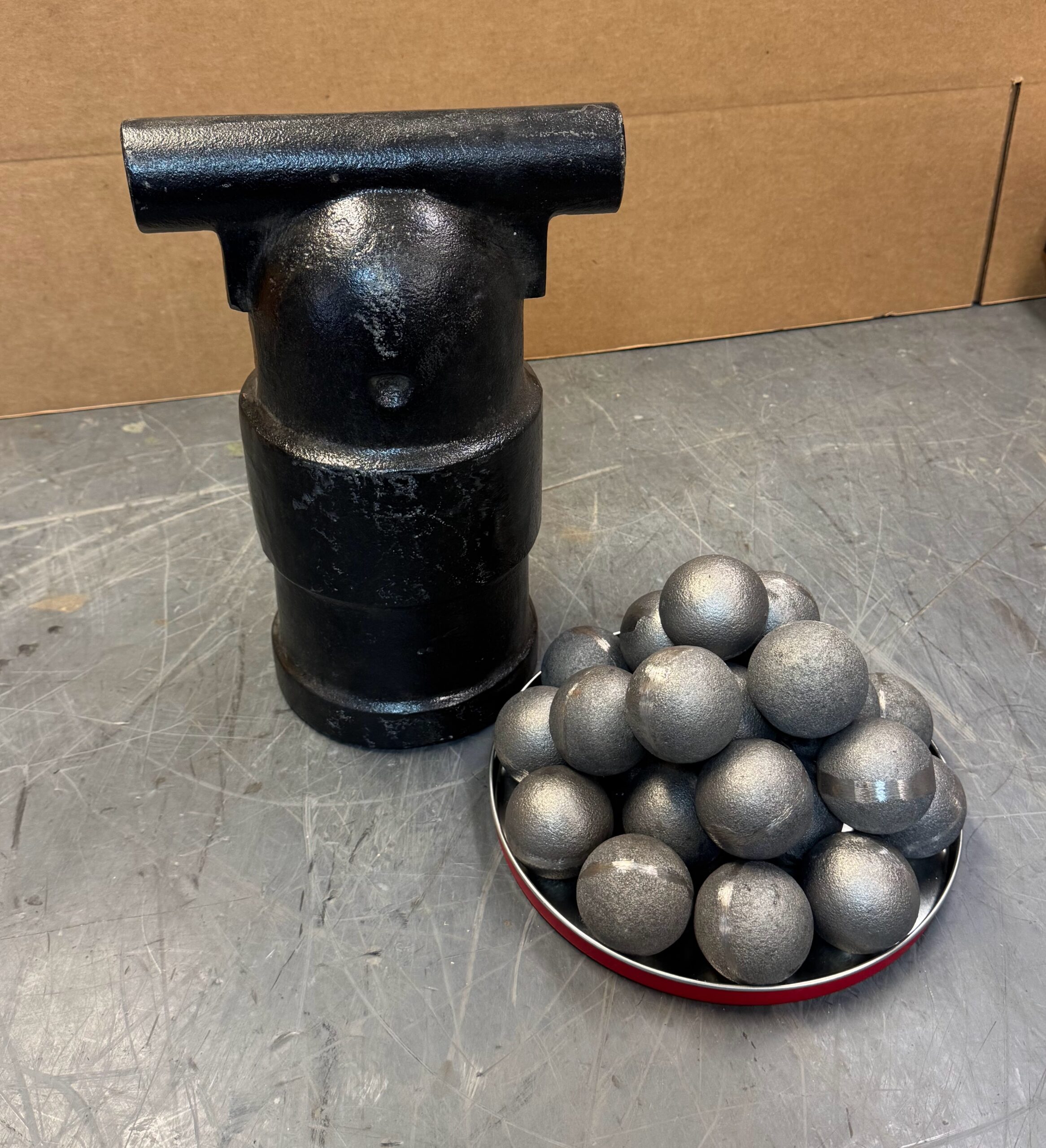 Cannonball 2-1/4" dia., Iron Round Shot, 1.50 lbs - Image 4